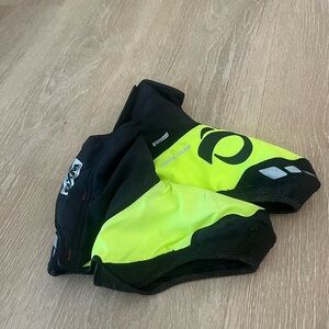 Pearl Izumi Black and Neon Yellow Waterproof Shoe Covers
